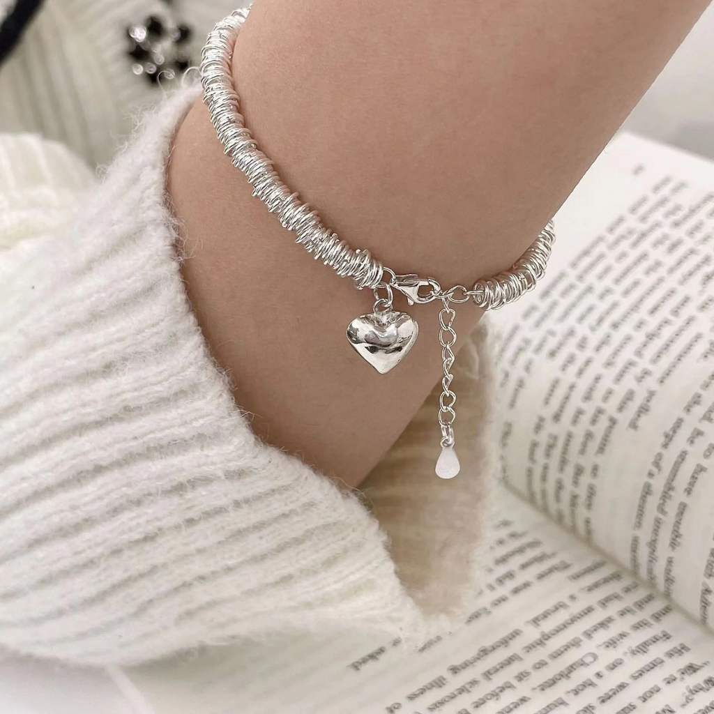 Elegant sølv hjerte armbånd